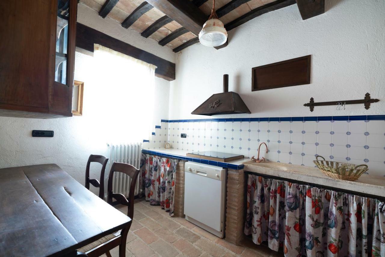 Azzurro Di Vallepietra Camporotondo di Fiastrone Buitenkant foto